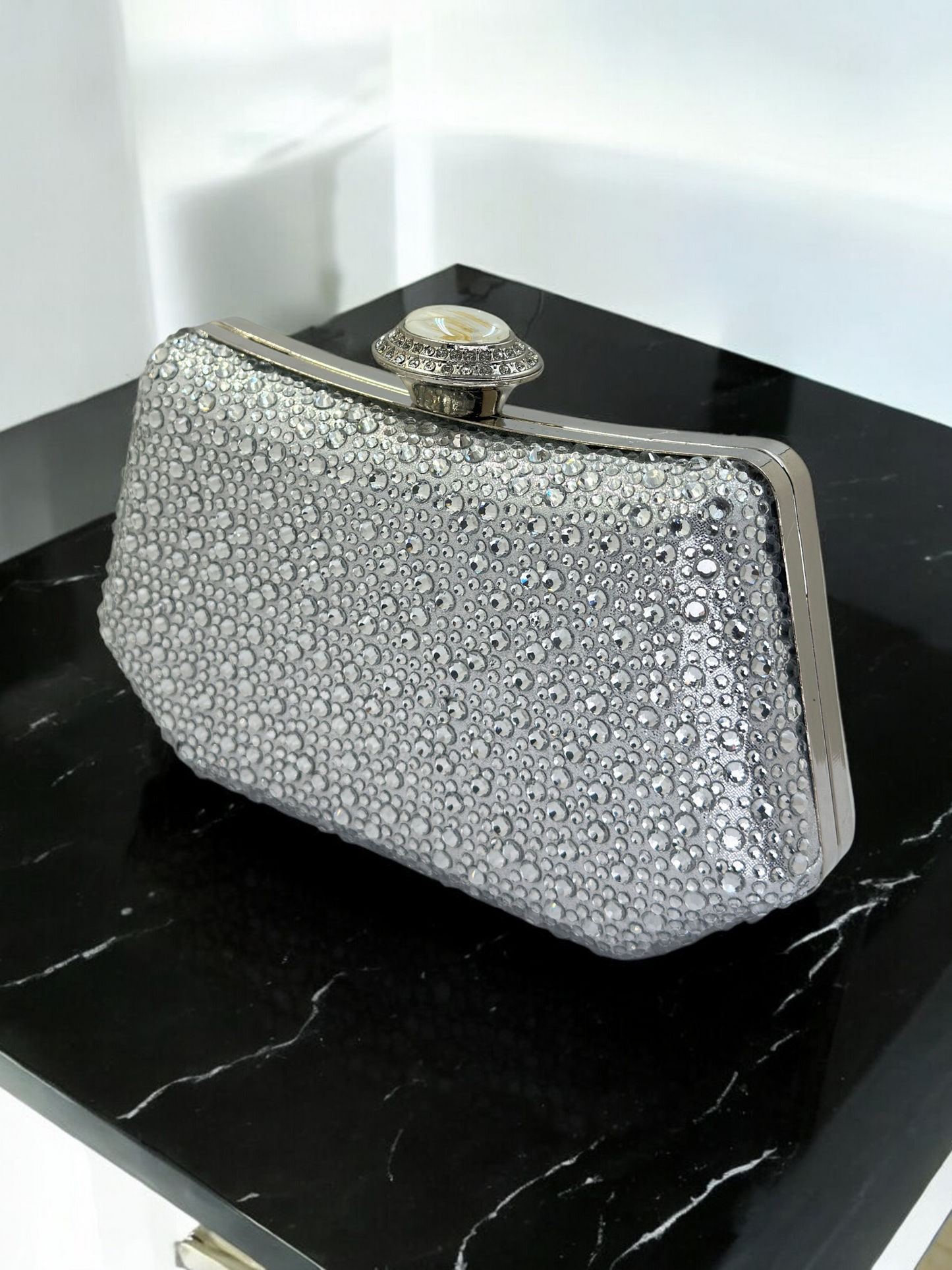 Lüks Kristal ve İnci Gece Çantası Clutch