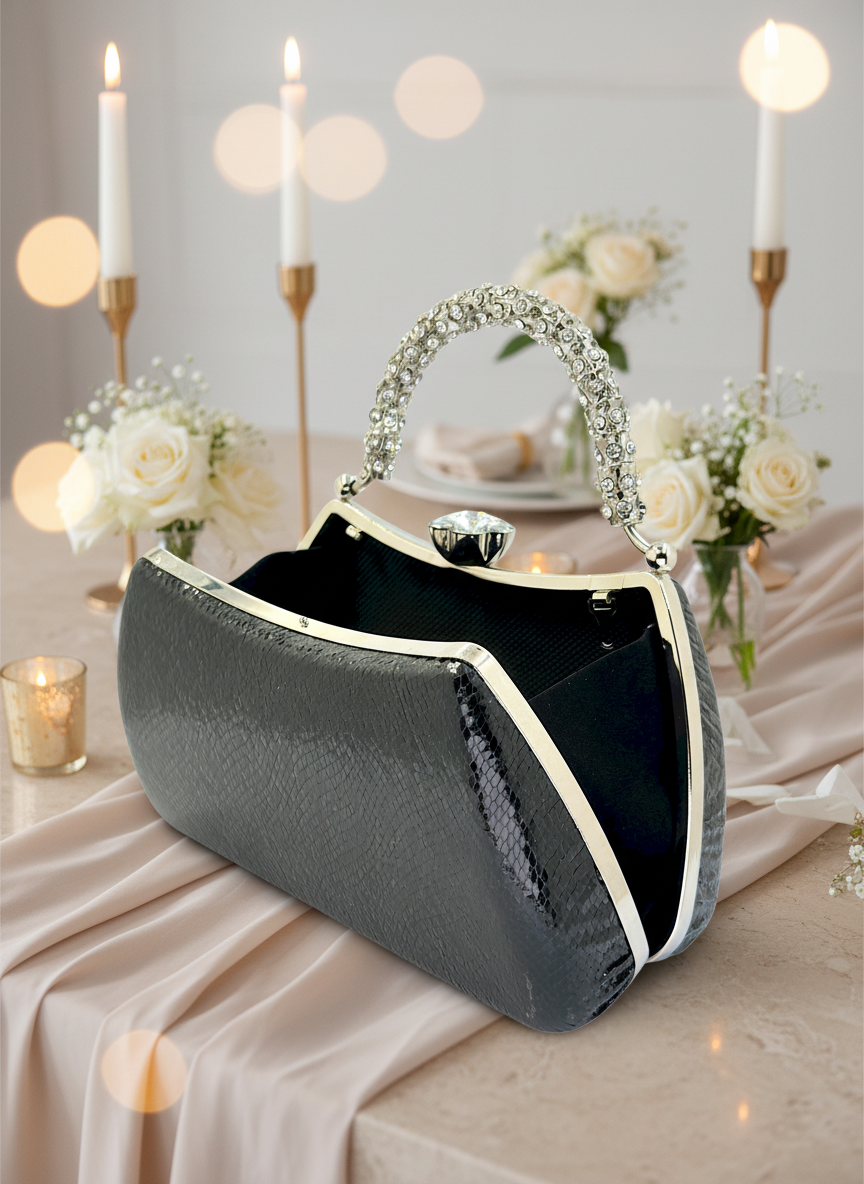 Kristal Desenli Taş Saplı Abiye Çanta, Gümüş Renk, Saten Clutch. Lüks düğün çantası ve gece çantası modelleri.