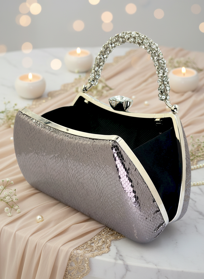 Kristal Desenli Taş Saplı Abiye Çanta, Gümüş Renk, Saten Clutch. Lüks düğün çantası ve gece çantası modelleri.